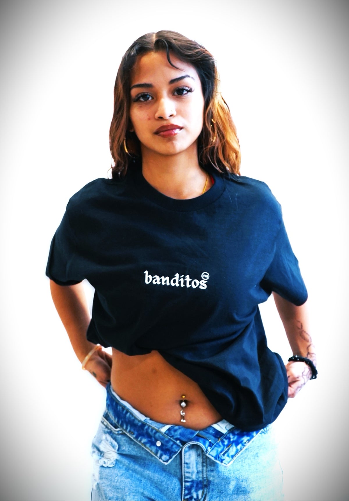 Regular tee - black, banditos chest logo, on model