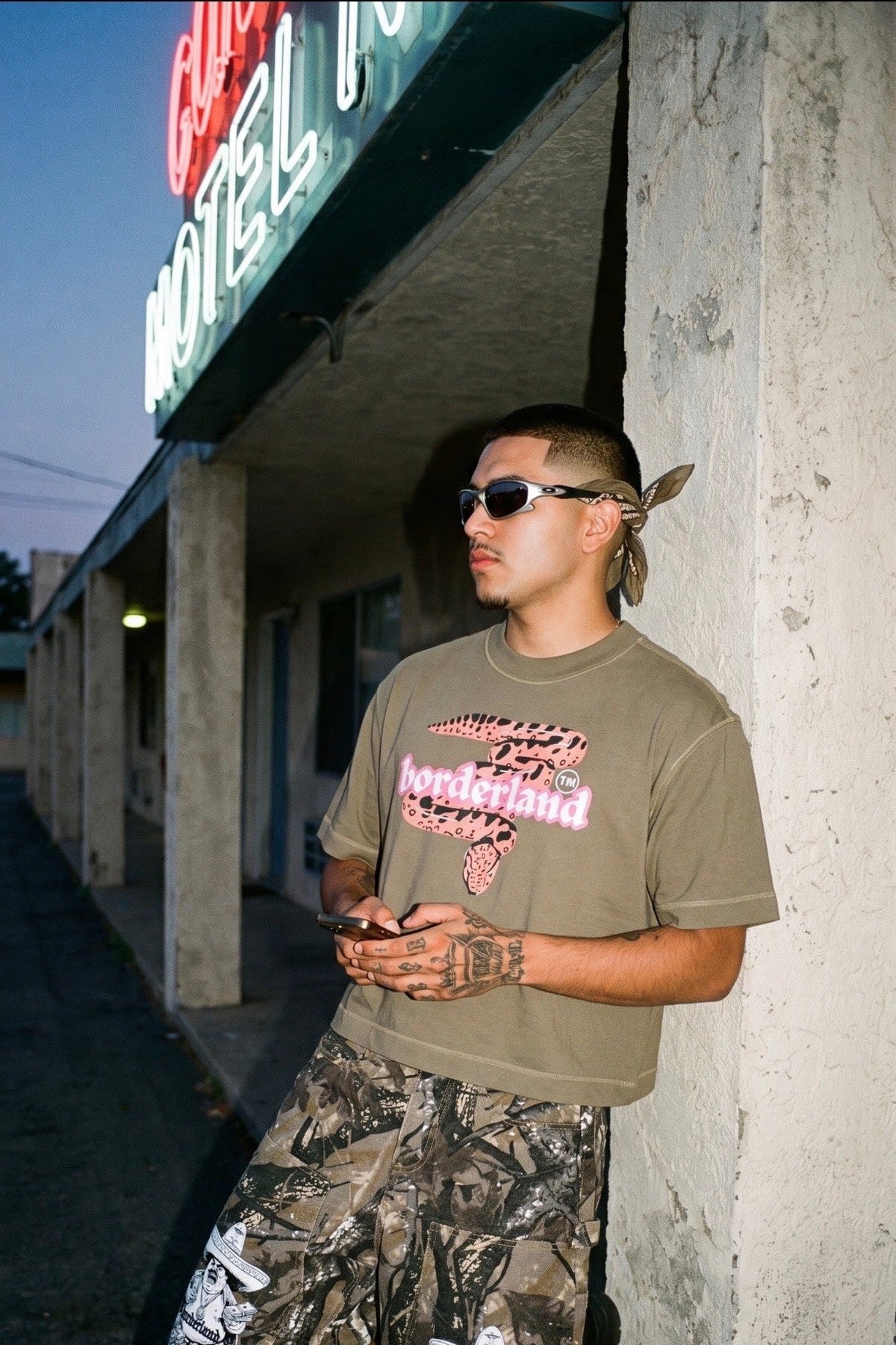 PREMIUM TEE