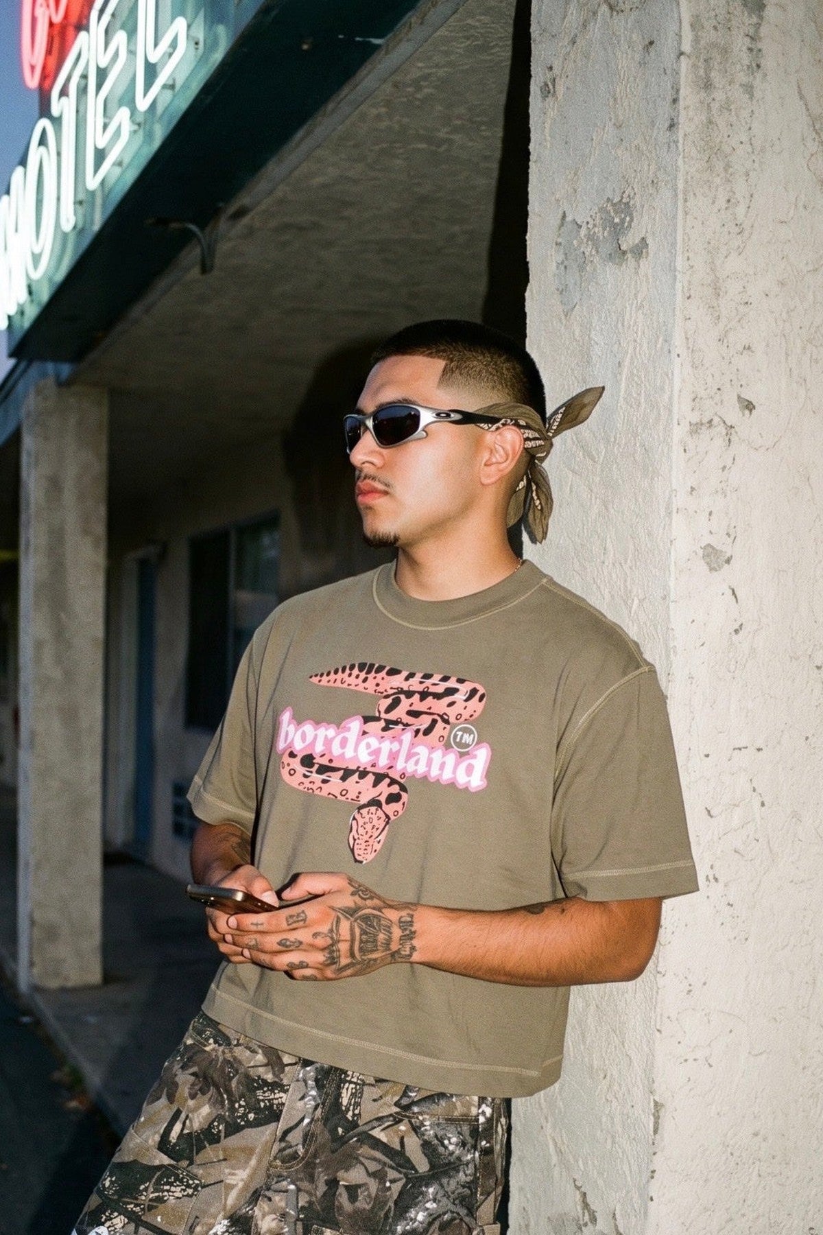 PREMIUM TEE